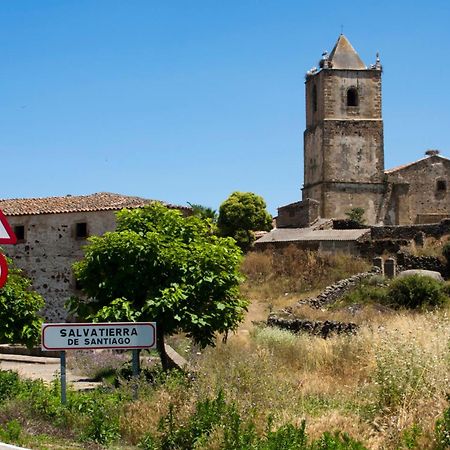 Casa Rural La Manzanilla Salvatierra de Santiago Bagian luar foto
